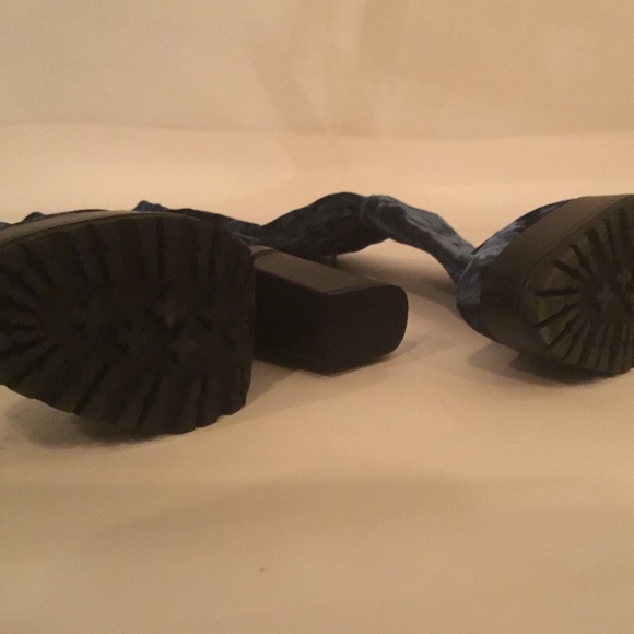 NWOT BLUE  VELVET OVER THE KNEE PLATFORM BOOTS - Picture 4 of 4